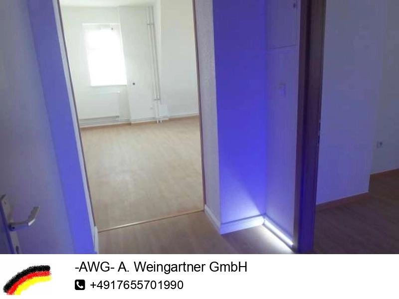 Lutherstadt Wittenberg: Modernste Wohnung mit Fahrstuhl altersgerechte Ausstattung!!