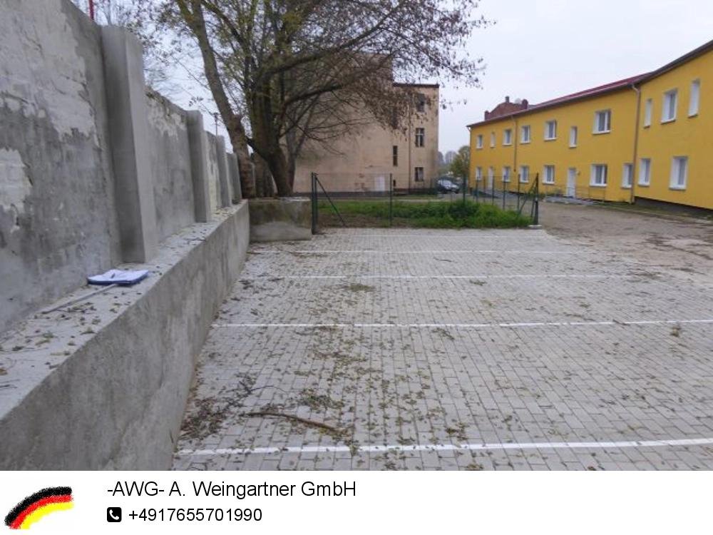 Offener Stellplatz in Bahnhofsnähe